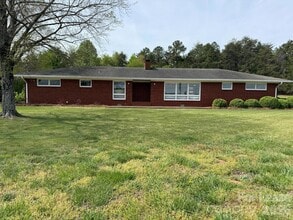Building Photo - 3171 N Nc 16 Business Hwy