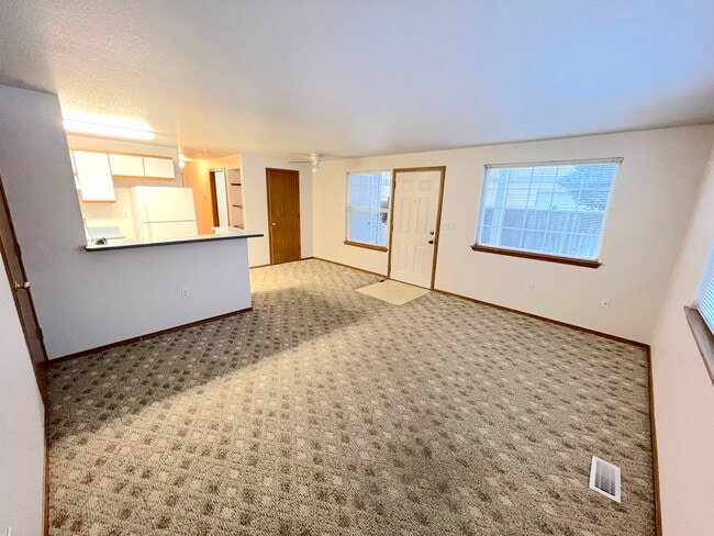 Building Photo - 5055 W Targee St