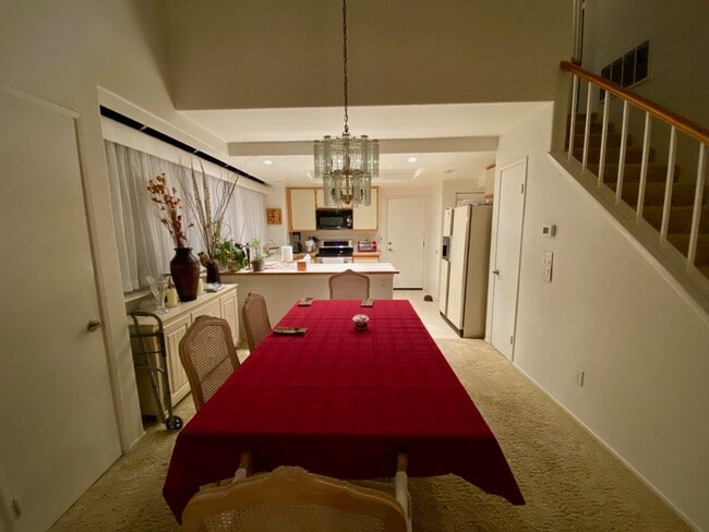 Building Photo - 124 Alicante Aisle