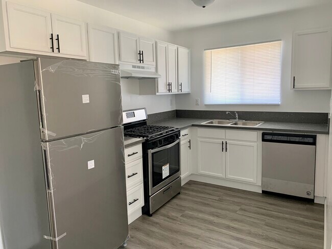 Brand new appliances - 3957 Melrose Ave