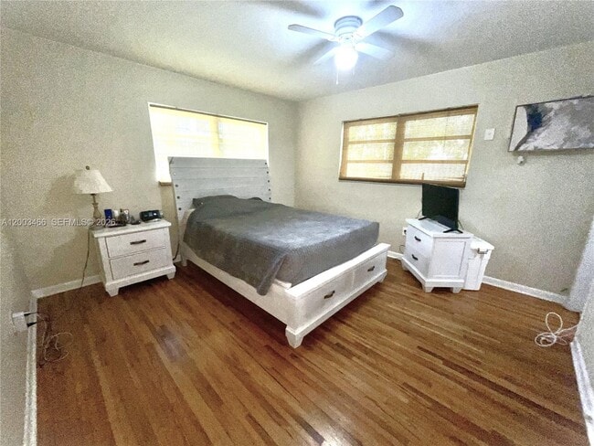 Building Photo - 1556 San Benito Ave