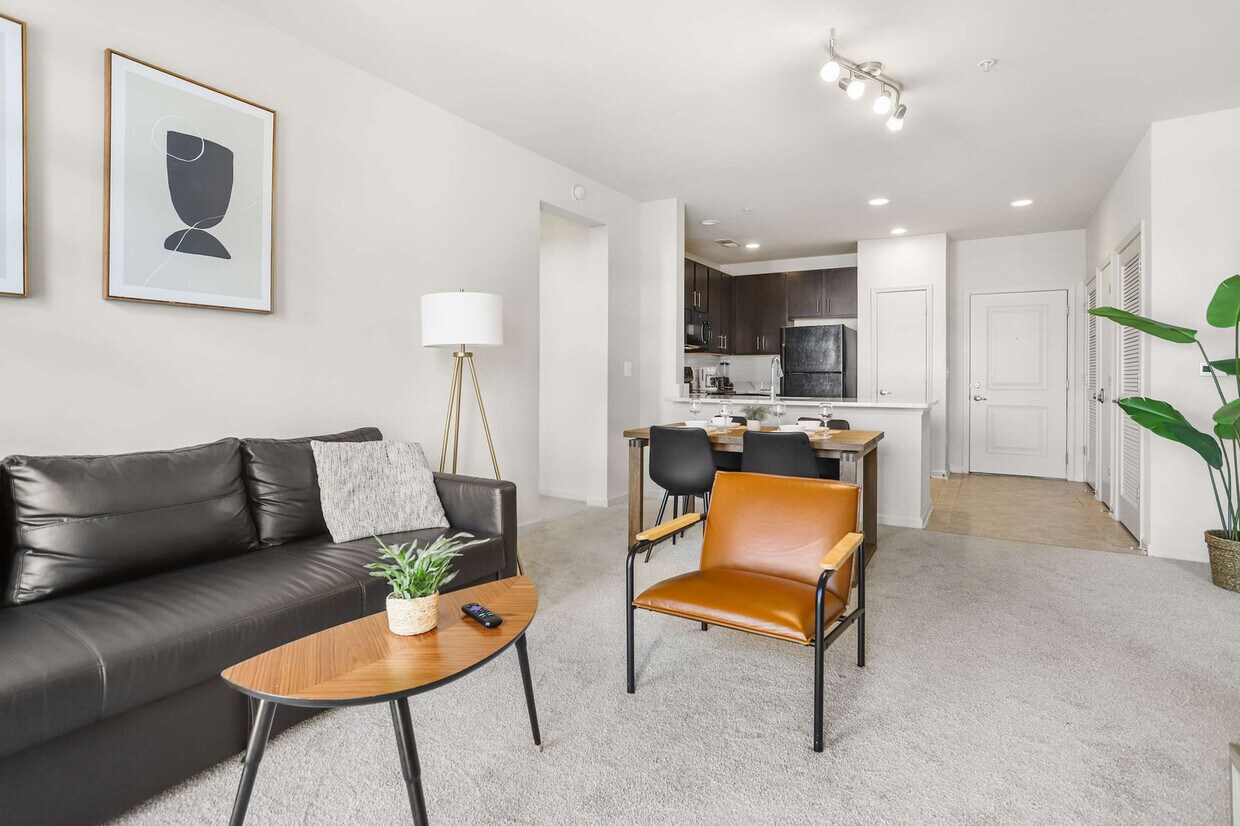 Foto principal - 305 10th Street South