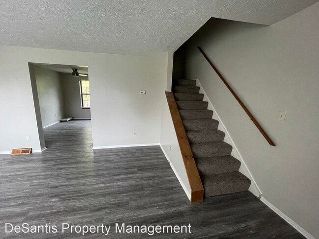 Building Photo - 3 br, 1 bath House - 71 Meanor Street