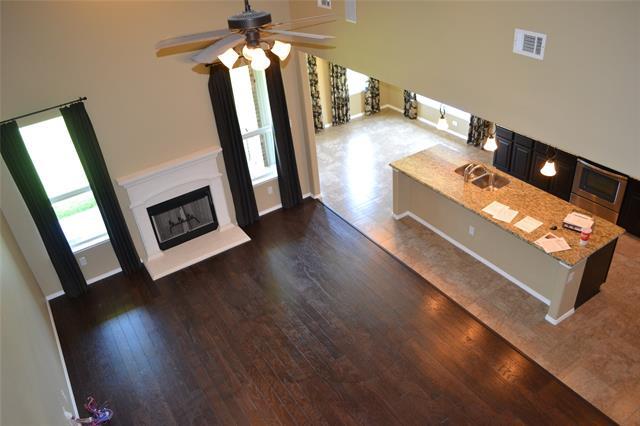 Foto del edificio - 917 Swan Ridge Dr