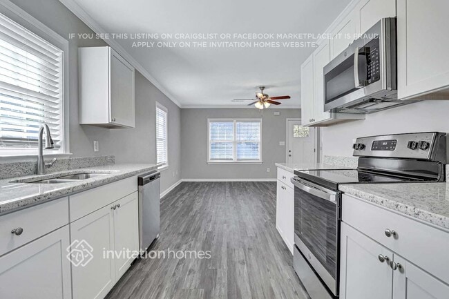 Foto del edificio - 843 Meadow Pl