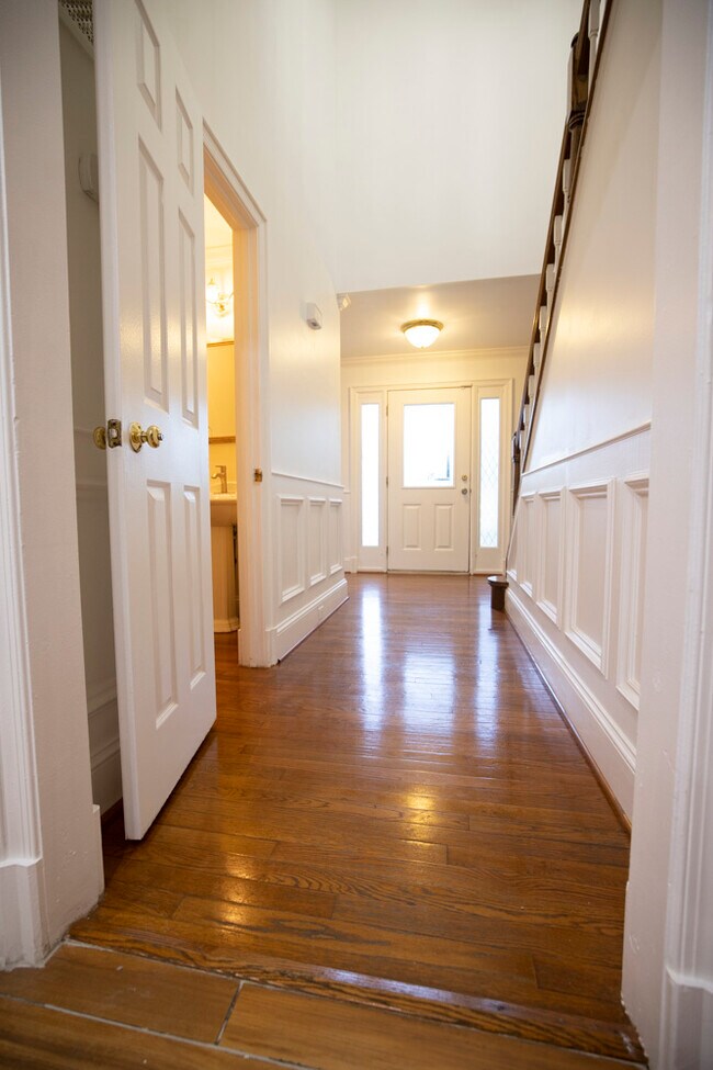 Building Photo - 3658 Thomasson Crossing Dr