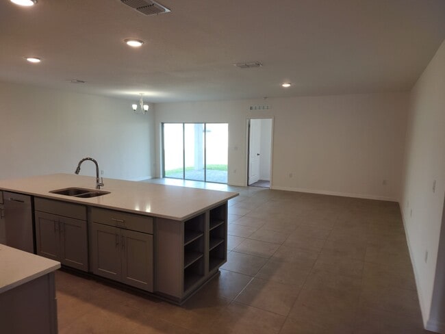 Foto del edificio - 1166 Oak Bluff Dr