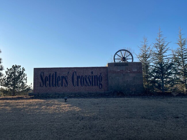 Foto del edificio - Deer Creek Schools