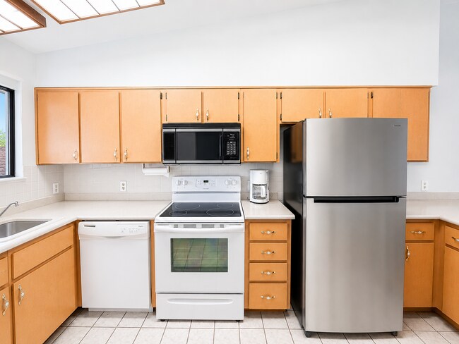 Foto del edificio - 4925 Summit Cir