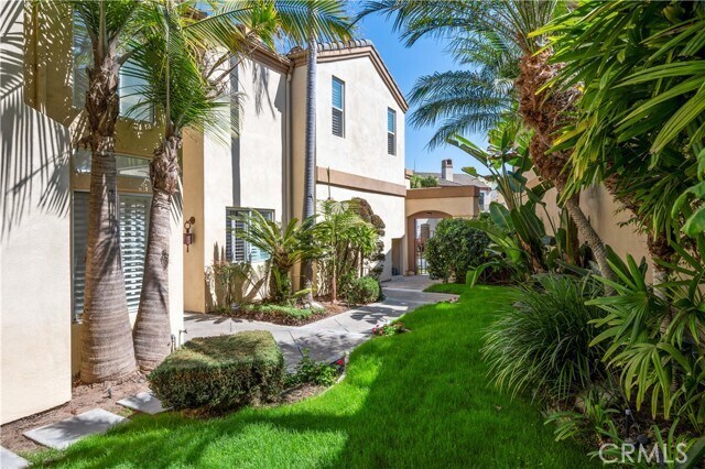 Building Photo - 21015 Tomlee Ave