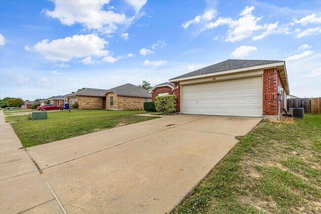 Foto del edificio - Updated Home In Cedar Ridge
