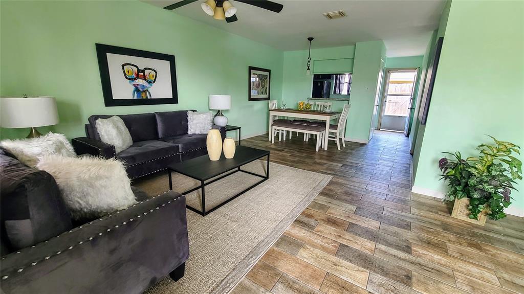 Foto principal - 3348 Burke Rd