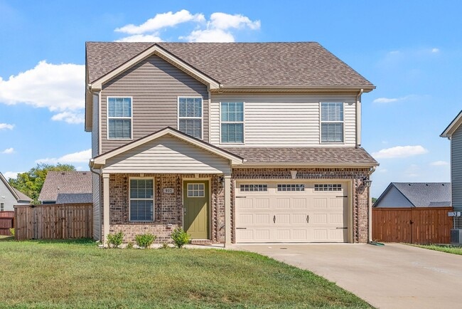 Building Photo - 3 Bedroom Home For Rent Near Heritage Park...