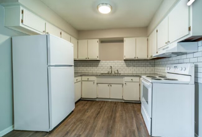Foto del edificio - 2588 Maybury Rd