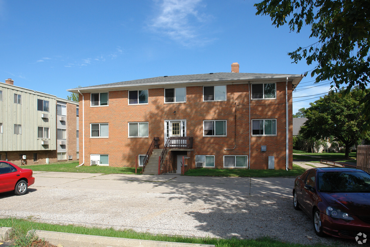 4208 Alpha St, Lansing, Mi 48910 - Apartments In Lansing, Mi 