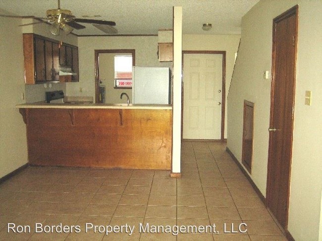 Foto del edificio - 2 br, 1.5 bath House - 5267 Old US Hwy 41 S