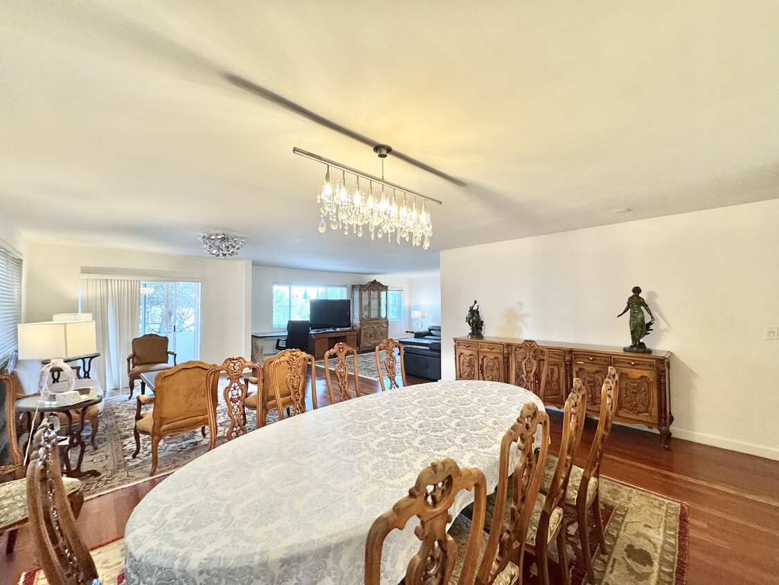 Foto principal - 10655 Wilshire Blvd