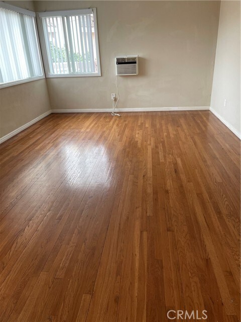 Foto del edificio - 18007 Belshire Ave