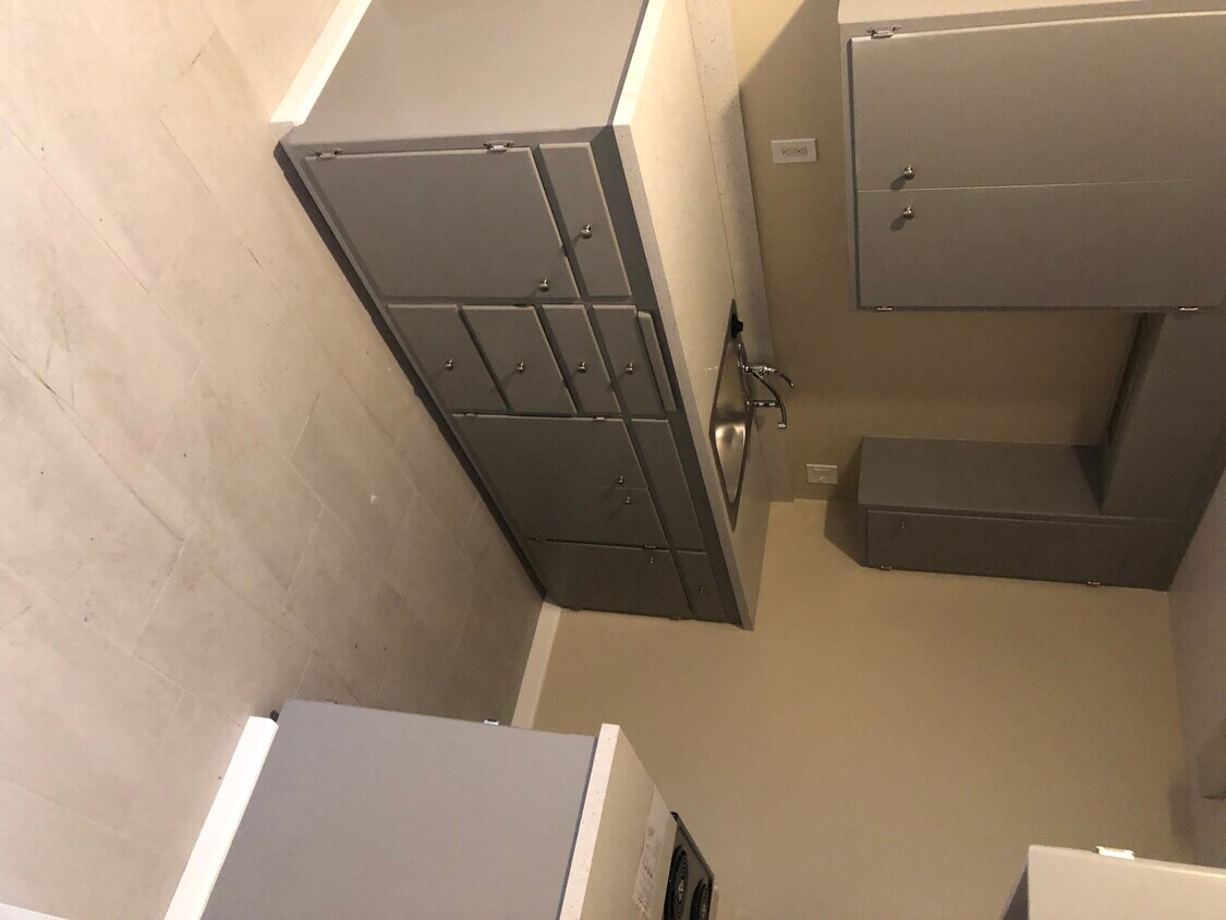 Foto principal - 5555 Bancroft Ave