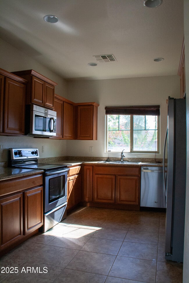 Building Photo - 2138 Scully Dr