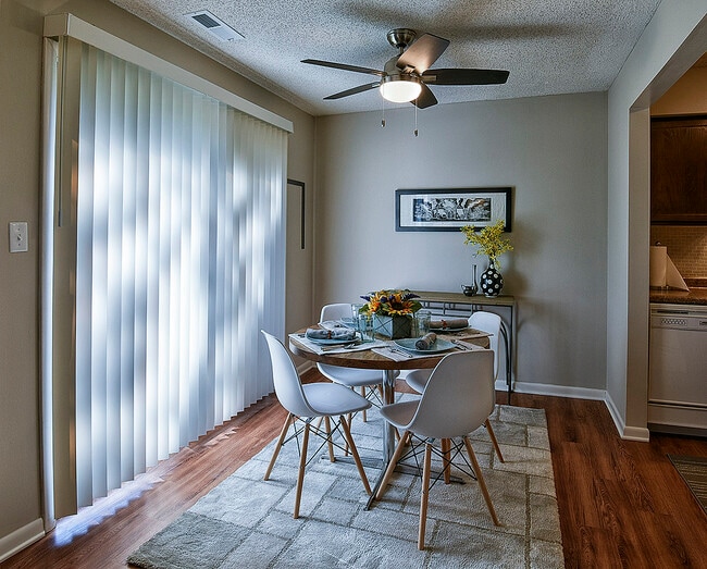 Building Photo - Heritage Ridge Apartments