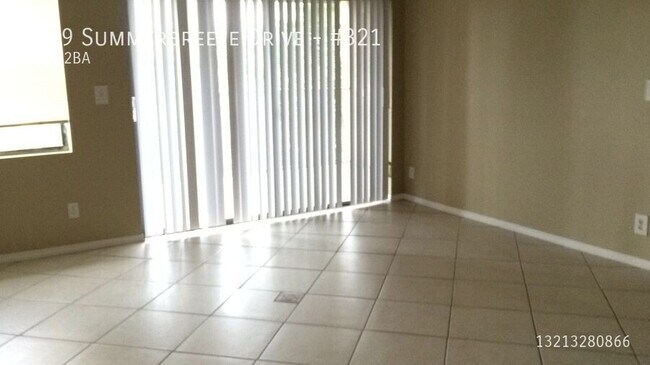 Foto del edificio - 9999 Summerbreeze Dr