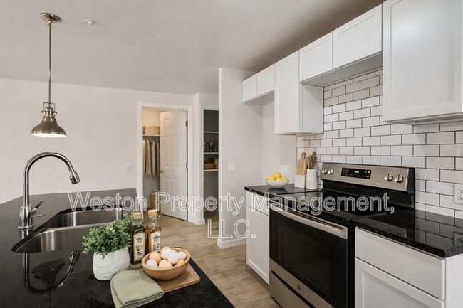 Photo - 711 NW 30th St Apartment