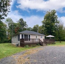 Building Photo - 4870 Mapleview Crescent