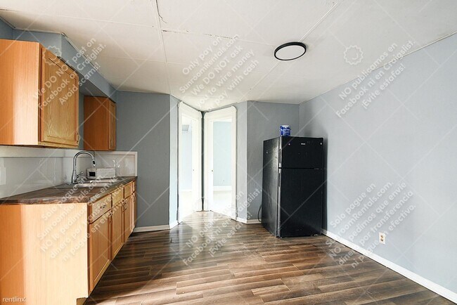 Foto del edificio - 3 br, 1 bath House - 226 N Belleview Pl A A