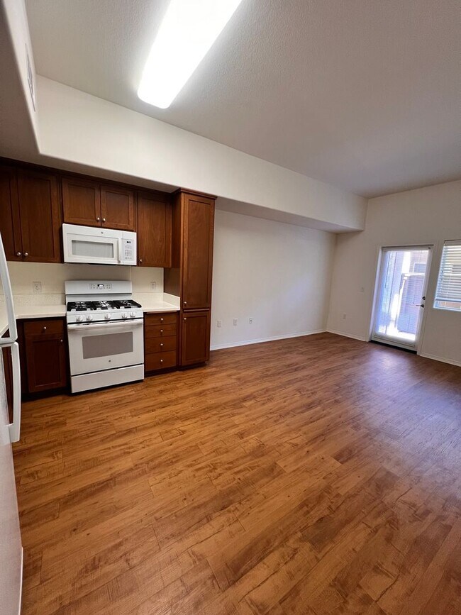 Interior Photo - Villa del Sol Senior Apartments