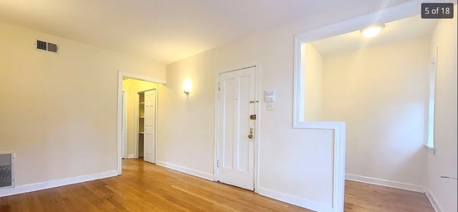 Foto del edificio - 2952 N Seminary Ave