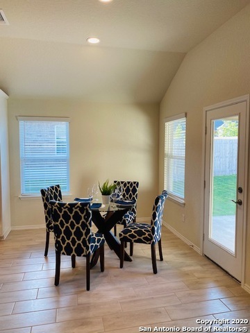 Building Photo - 7639 Cottonwood Ridge