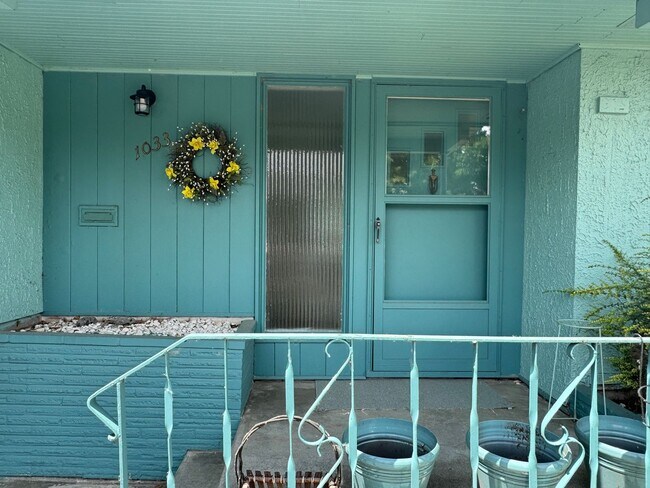 Building Photo - 3 bed/2 Bath, Spacious Home in Mount Verno...