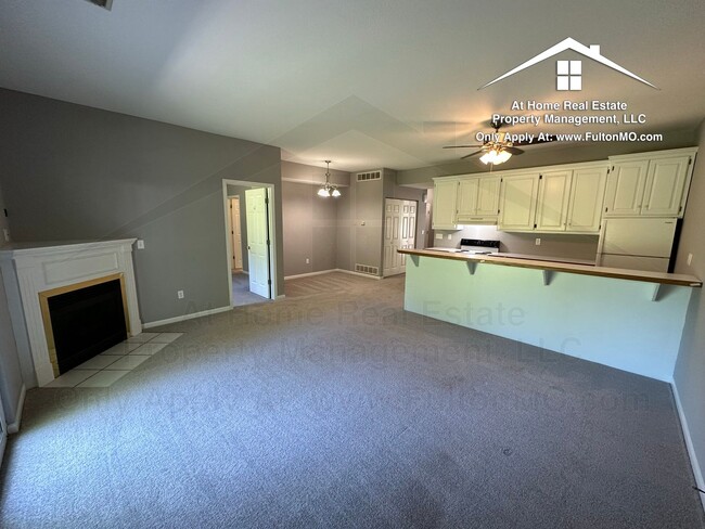 Building Photo - 995 Boulder Ct