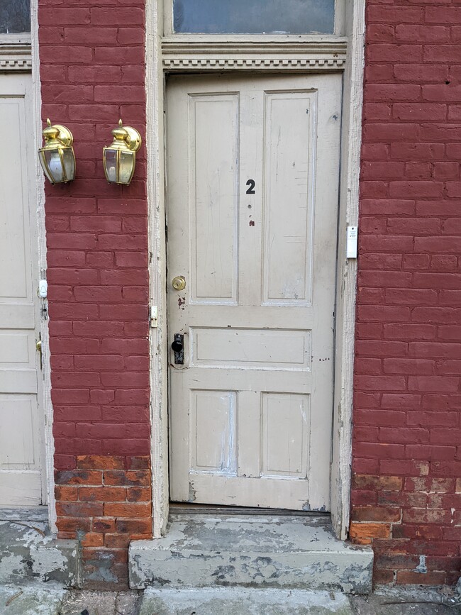 Building Photo - 10 Sterrett Ave