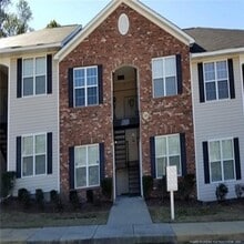 Building Photo - 912 Robeson St