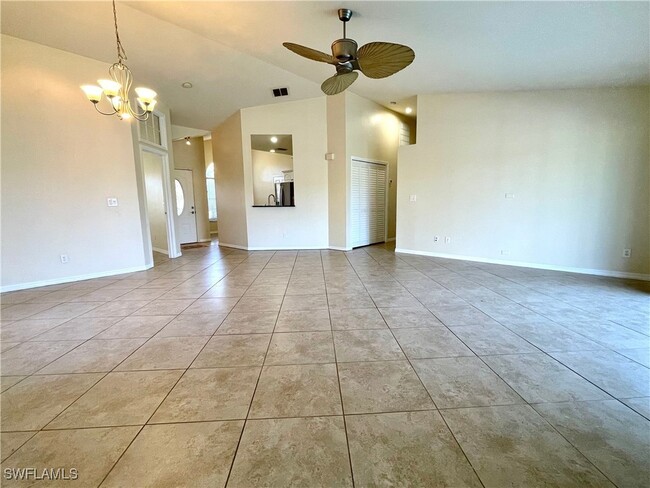 Foto del edificio - 12781 Eagle Pointe Cir