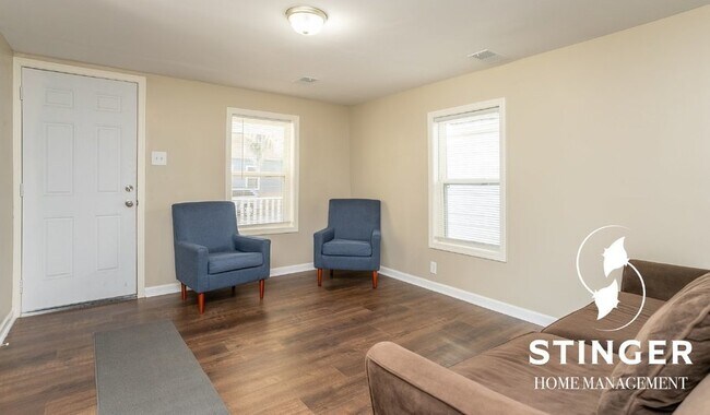 Building Photo - Partially Furnished 1 Bedroom / 1 Bath For...