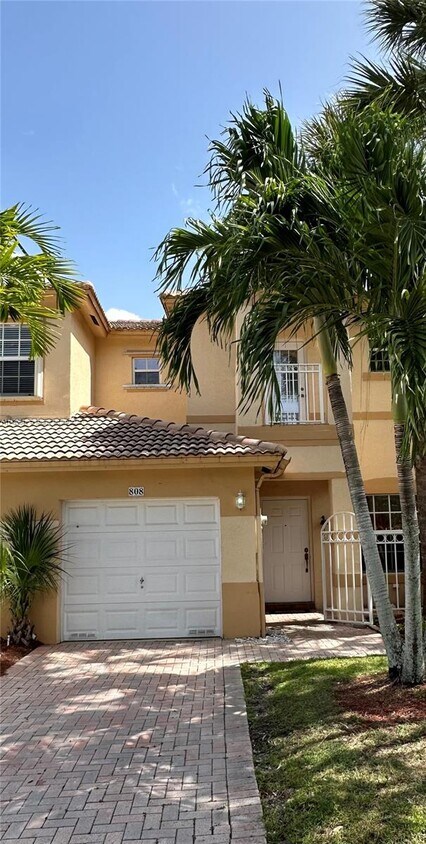 Primary Photo - 808 NW 170th Terrace