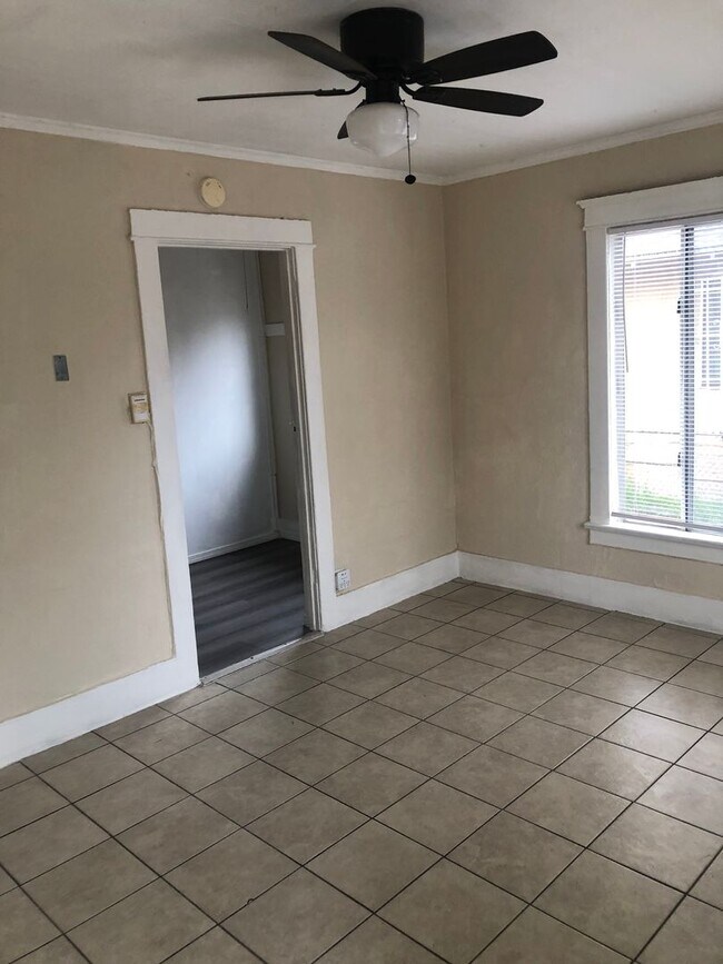 Foto del edificio - 1382-1382 Gaviota Ave