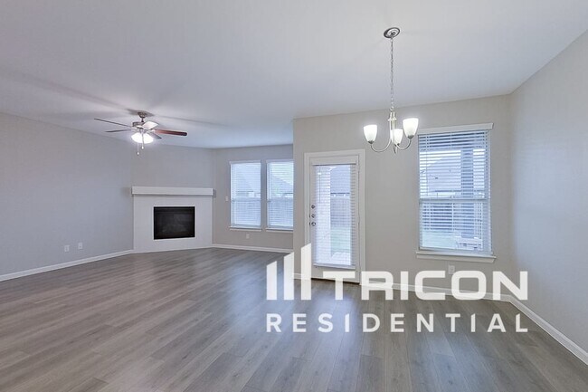 Foto del edificio - 608 Cherry Hill Rd