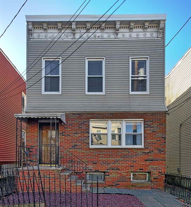 301 Claremont Ave, Jersey City, NJ 07305 House for Rent in Jersey