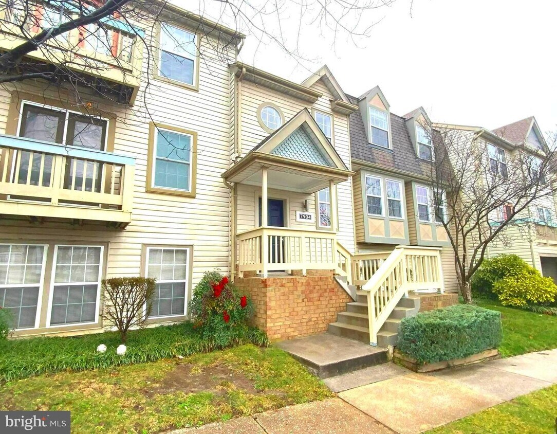 Primary Photo - 7904 Crows Nest Ct
