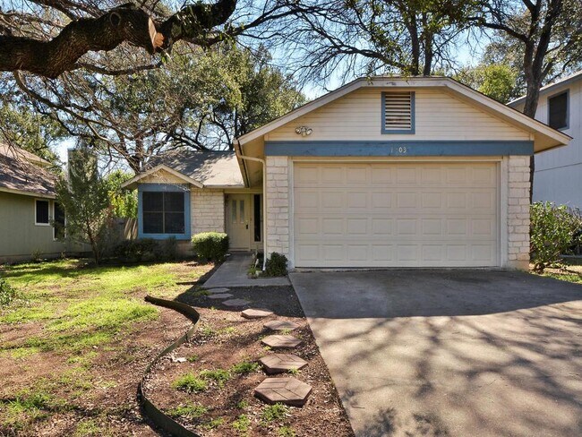 Foto del edificio - 7403 Dallas Dr