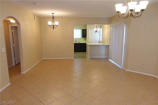 Building Photo - 6156 Pine Villa Ave