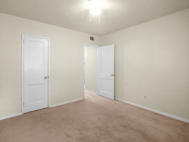 Building Photo - 1BR, 1BA in Lewis Village close to Augusta Rd
