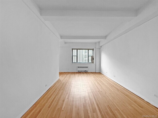 Foto del edificio - 3616 Henry Hudson Pkwy