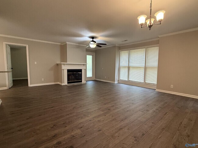 Foto del edificio - 4988 7 Pine Cir