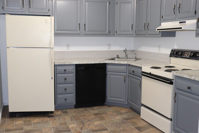 Foto del edificio - 1406 Twin Circle Dr