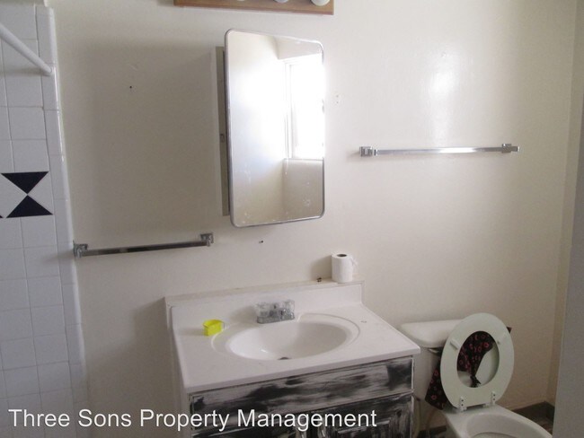 Building Photo - 509 Alvarado Dr SE